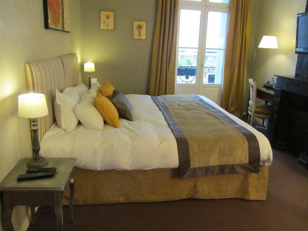 Hotel D'Aragon - Place De La Comedie Montpellier Ngoại thất bức ảnh