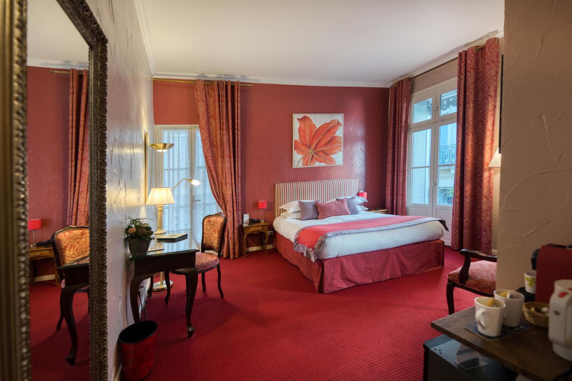 Hotel D'Aragon - Place De La Comedie Montpellier Ngoại thất bức ảnh
