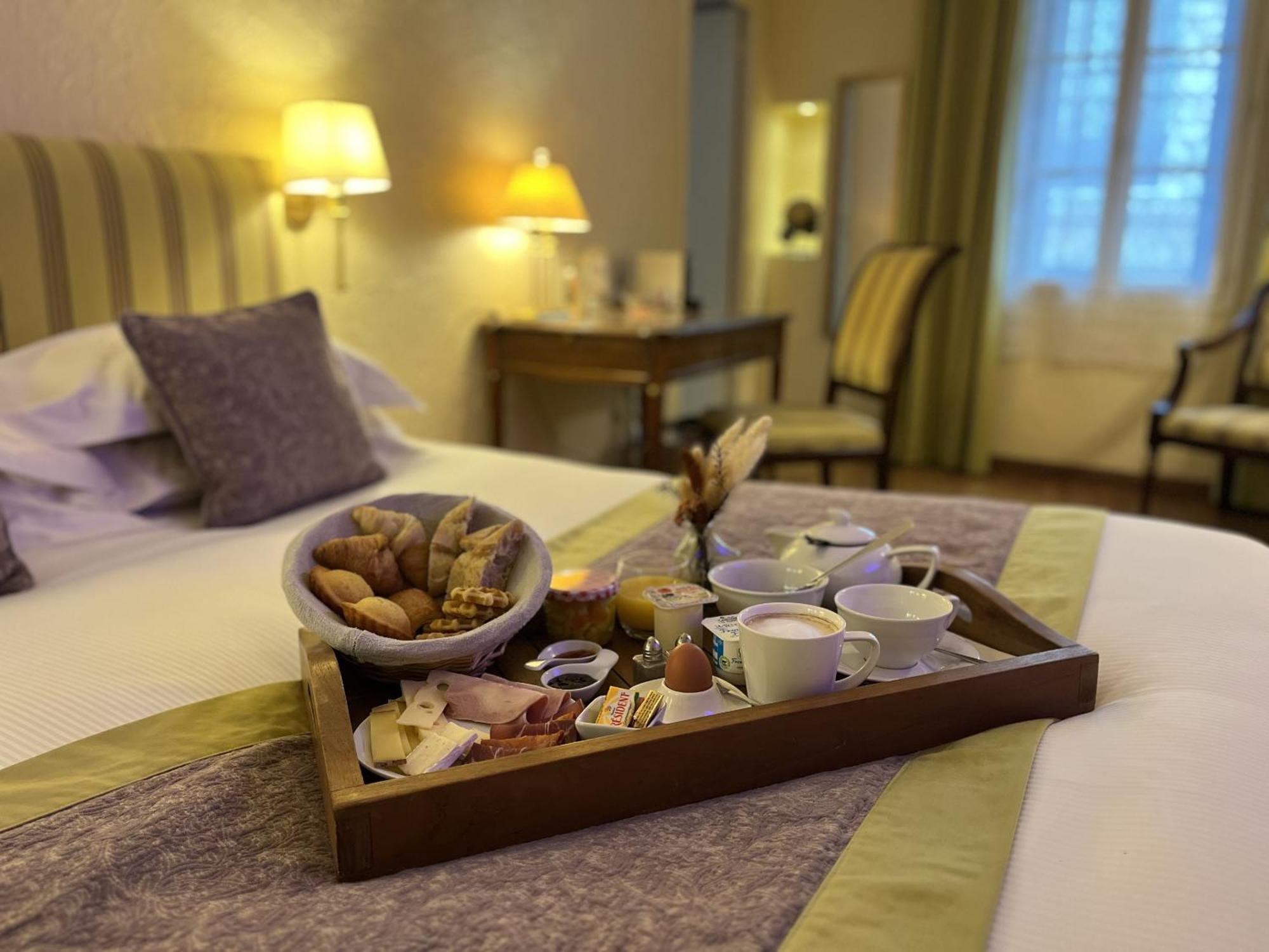 Hotel D'Aragon - Place De La Comedie Montpellier Ngoại thất bức ảnh